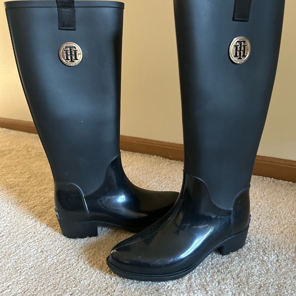 Tommy Hilfiger Black Sole Boos-NWOB